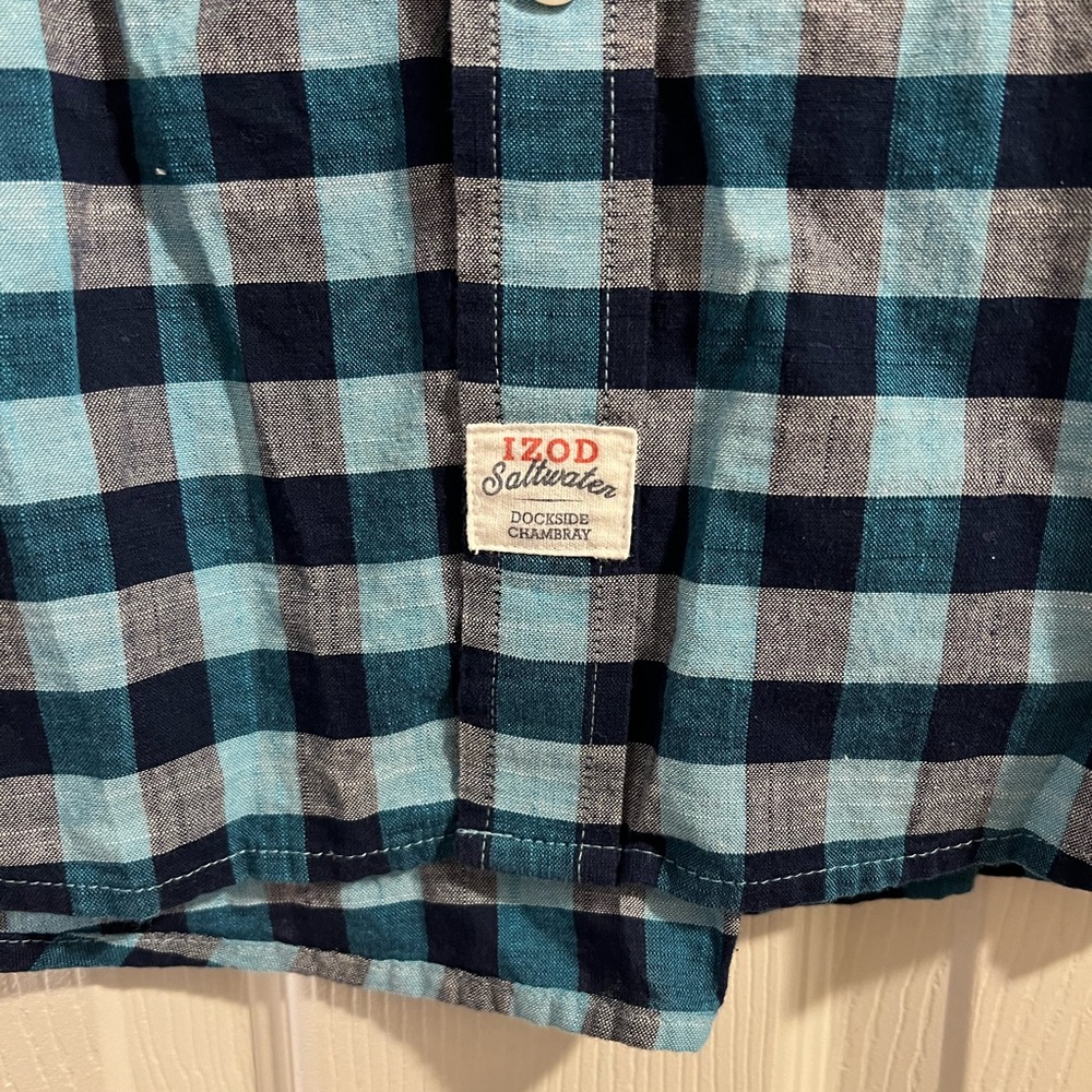 IZOD Saltwater | Button-Down - Picture 4 of 4